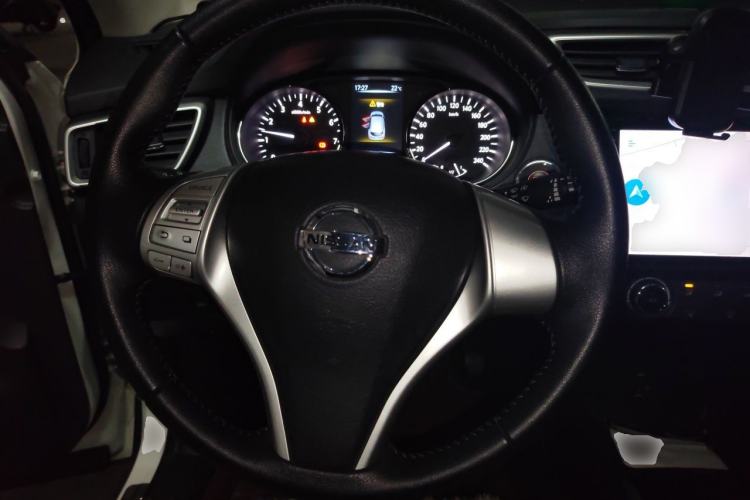 Used Nissan Qashqai 2016 2.0L CVT Luxury Edition Steering Wheel