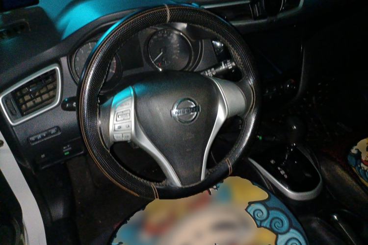 Used Nissan Qashqai 2016 2.0L CVT Elite Edition Steering Wheel