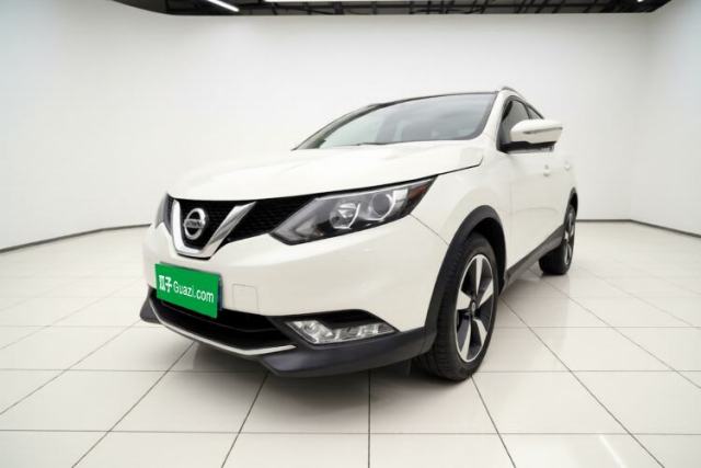Ojetý Nissan Qashqai 2016 2.0L CVT Luxury Edition