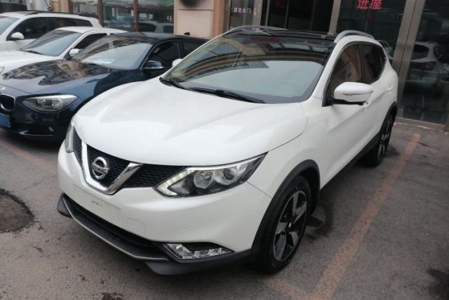 Ojetý Nissan Qashqai 2016 2.0L CVT Luxury Edition