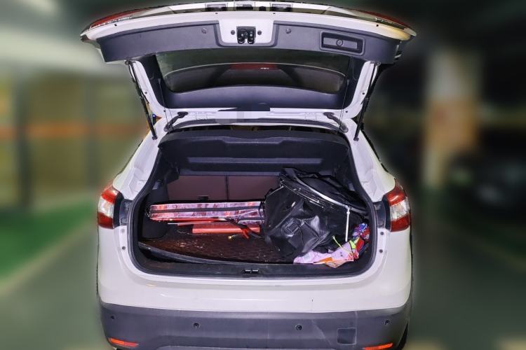 Used Nissan Qashqai 2016 2.0L CVT Elite Edition Trunk
