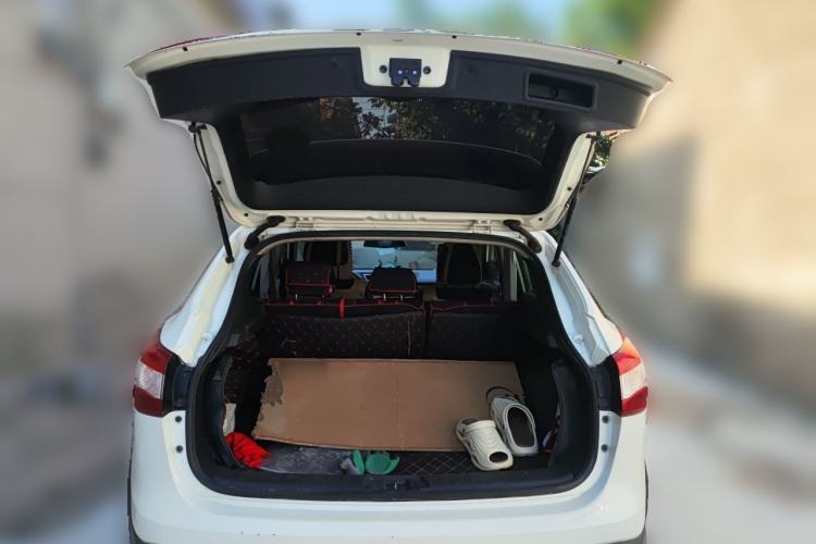 Used Nissan Qashqai 2016 1.2T CVT Fashion Edition Trunk