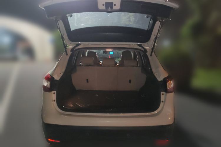 Used Nissan Qashqai 2016 1.2T CVT Fashion Edition Trunk