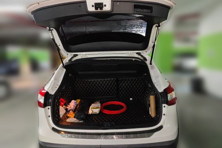 Used Nissan Qashqai 2016 2.0L CVT Elite Edition Trunk