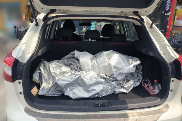 Used Nissan Qashqai 2016 2.0L CVT Elite Edition Trunk