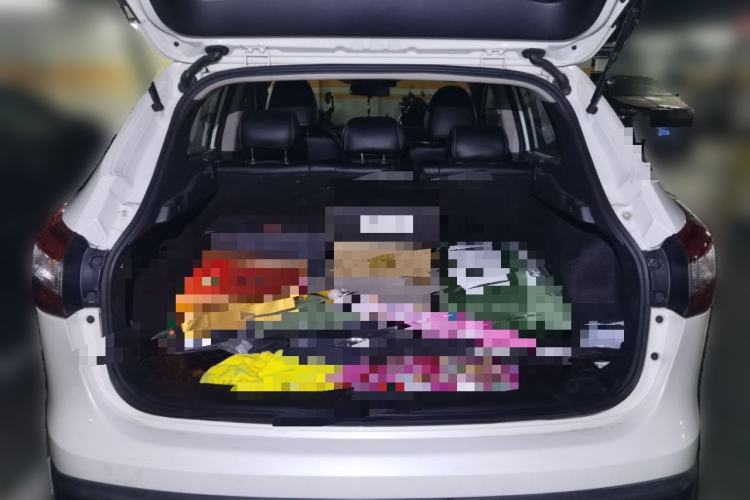 Used Nissan Qashqai 2016 2.0L CVT Elite Edition Trunk