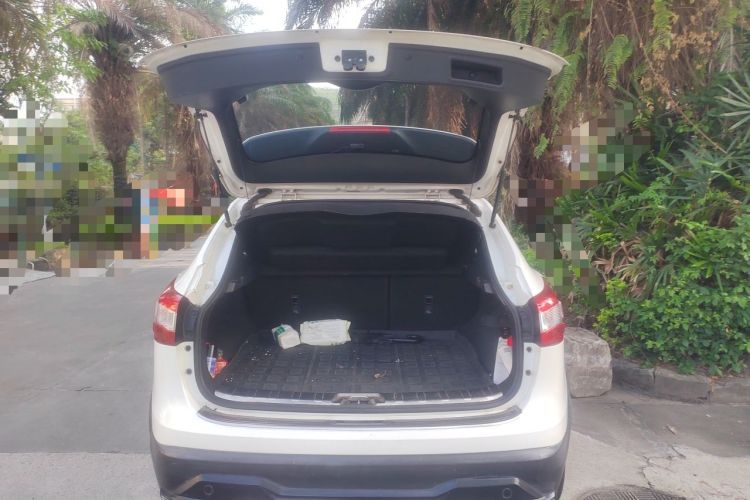 Used Nissan Qashqai 2016 2.0L CVT Luxury Edition Trunk