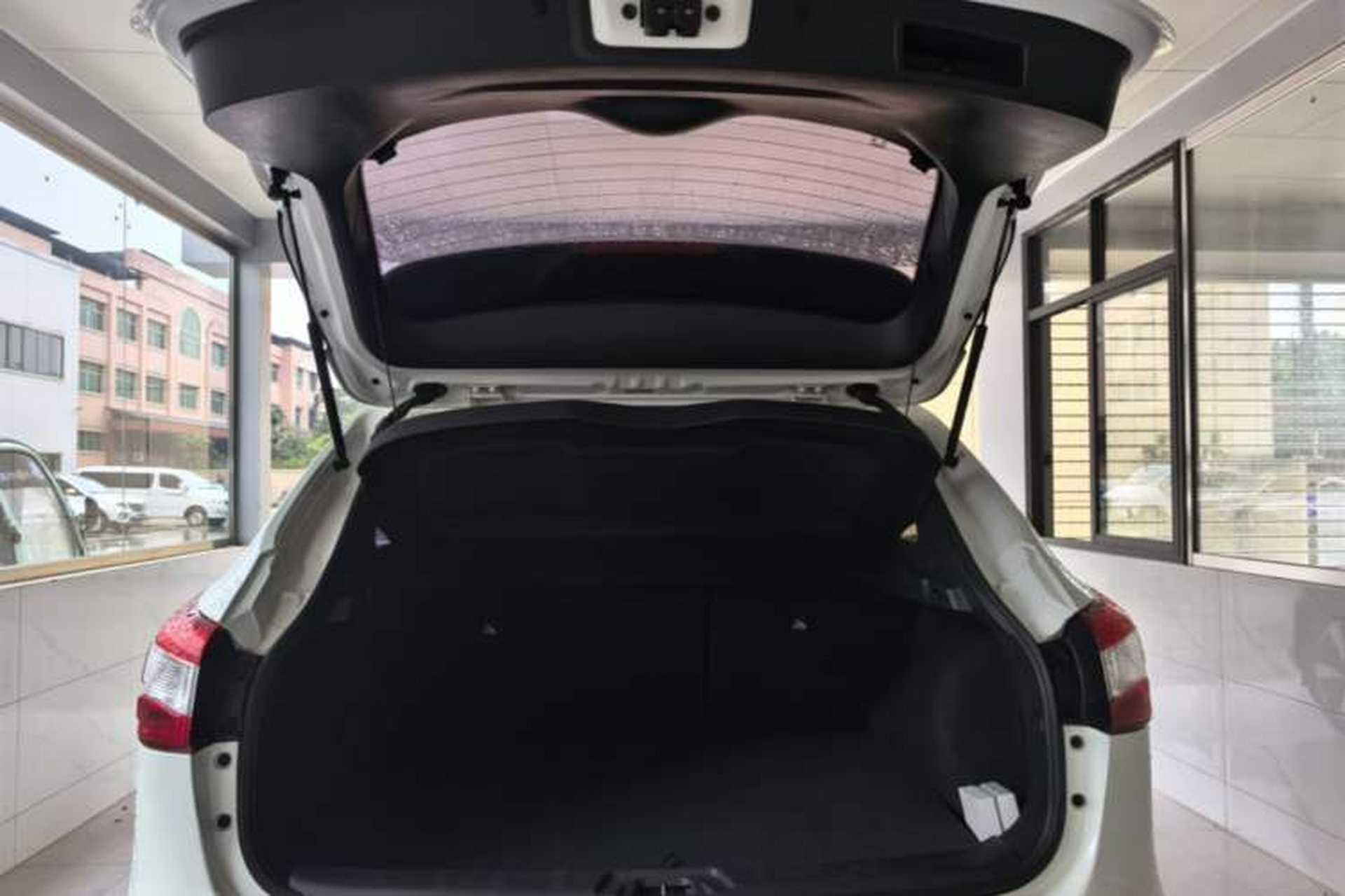 Used Nissan Qashqai 2016 2.0L CVT Luxury Edition Trunk