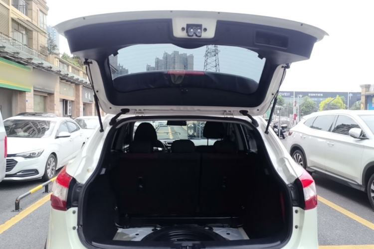Used Nissan Qashqai 2016 2.0L CVT Elite Edition Trunk