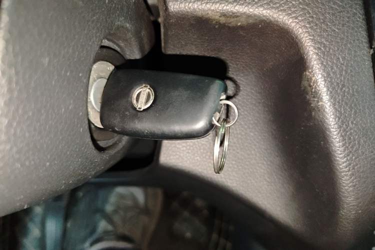 Used Nissan Qashqai 2016 2.0L CVT Elite Edition Vehicle Key