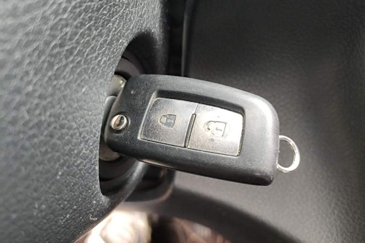 Used Nissan Qashqai 2016 2.0L CVT Elite Edition Vehicle Key