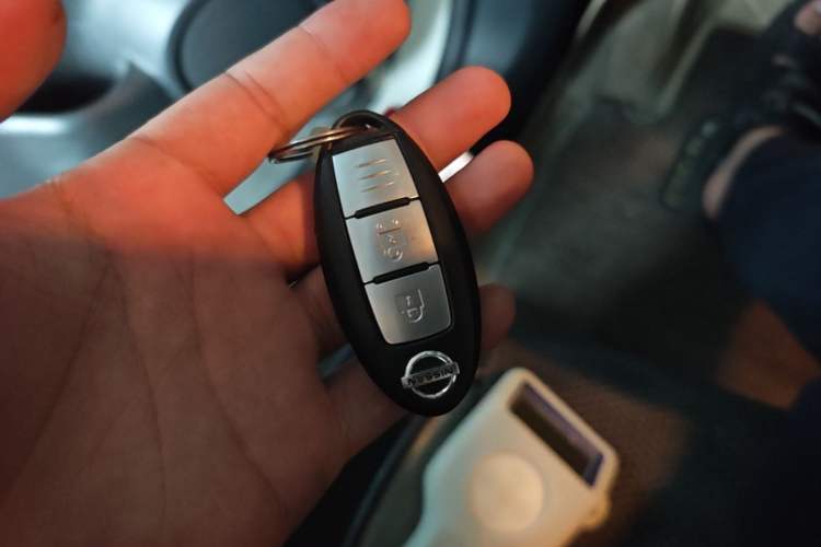 Used Nissan Qashqai 2016 2.0L CVT Luxury Edition Vehicle Key