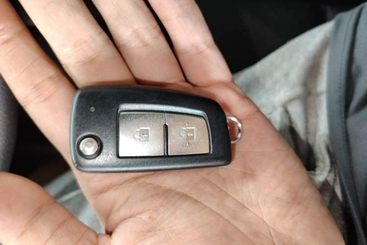 Used Nissan Qashqai 2016 2.0L CVT Elite Edition Vehicle Key