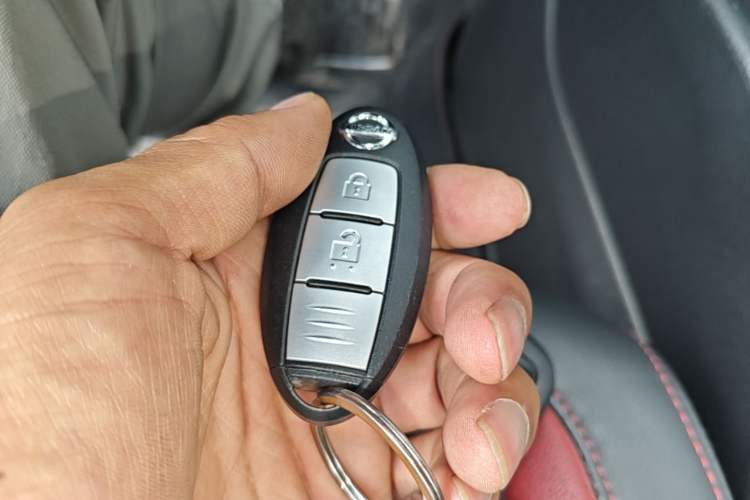 Used Nissan Qashqai 2016 2.0L CVT Luxury Edition Vehicle Key