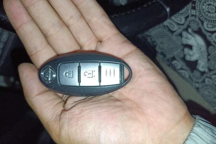 Used Nissan Qashqai 2016 2.0L CVT Luxury Edition Vehicle Key