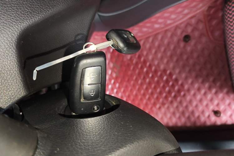 Used Nissan Qashqai 2016 2.0L CVT Elite Edition Vehicle Key