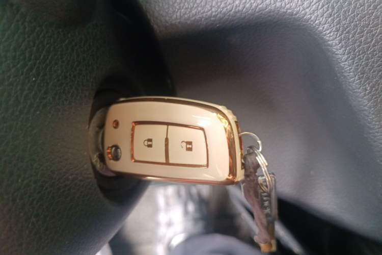 Used Nissan Qashqai 2016 2.0L CVT Elite Edition Vehicle Key