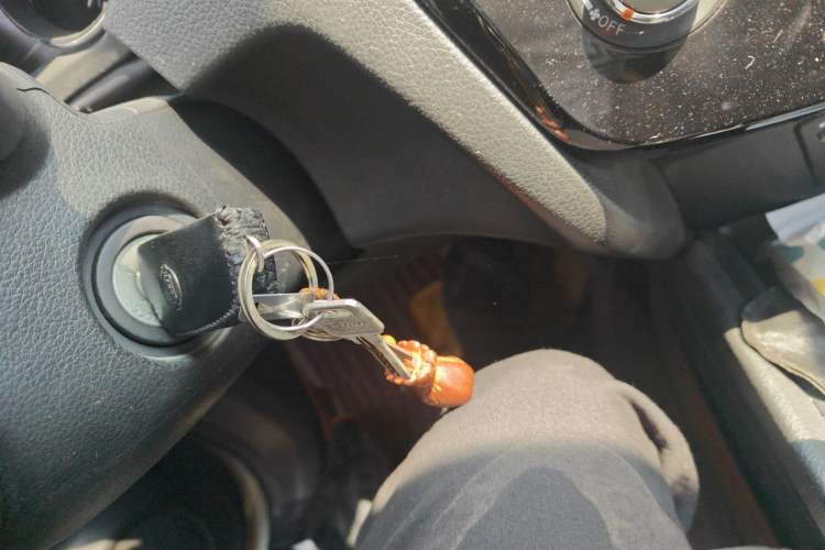 Used Nissan Qashqai 2016 2.0L CVT Elite Edition Vehicle Key