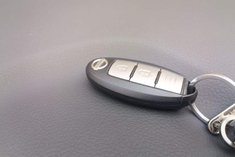 Used Nissan Qashqai 2016 2.0L CVT Luxury Edition Vehicle Key