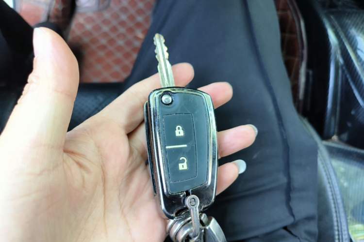 Used Nissan Qashqai 2016 2.0L CVT Elite Edition Vehicle Key