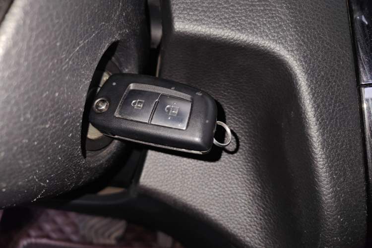 Used Nissan Qashqai 2016 2.0L CVT Elite Edition Vehicle Key