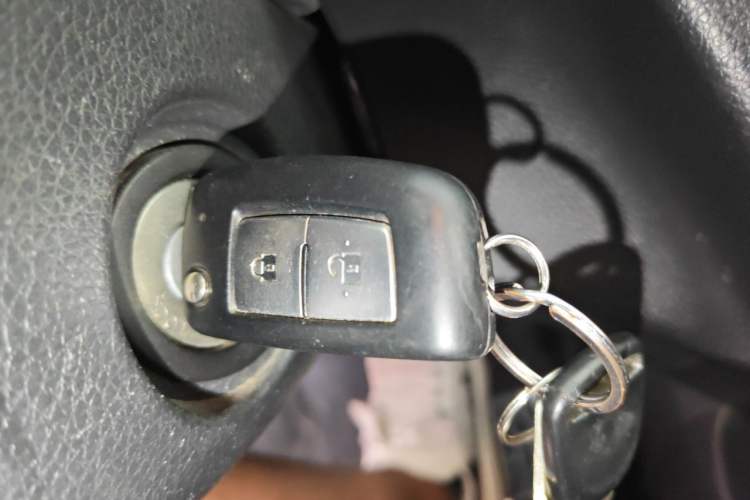 Used Nissan Qashqai 2016 2.0L CVT Elite Edition Vehicle Key