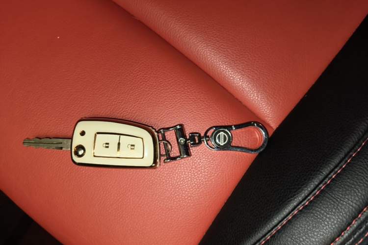 Used Nissan Qashqai 2016 2.0L CVT Elite Edition Vehicle Key
