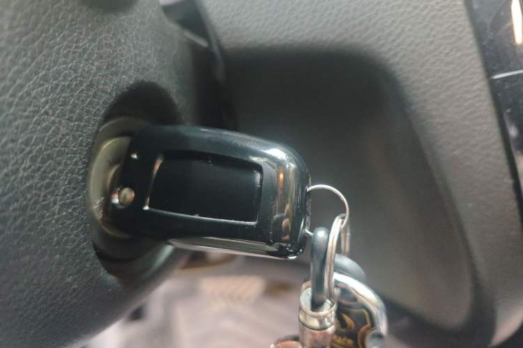 Used Nissan Qashqai 2016 2.0L CVT Elite Edition Vehicle Key