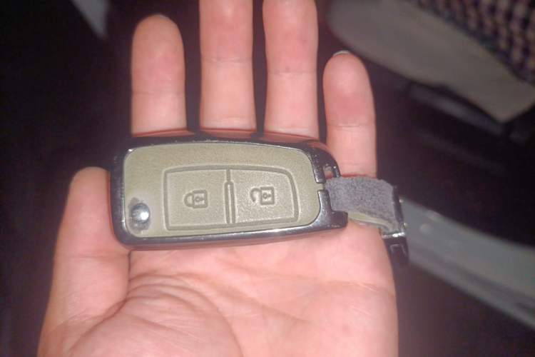 Used Nissan Qashqai 2016 2.0L CVT Elite Edition Vehicle Key
