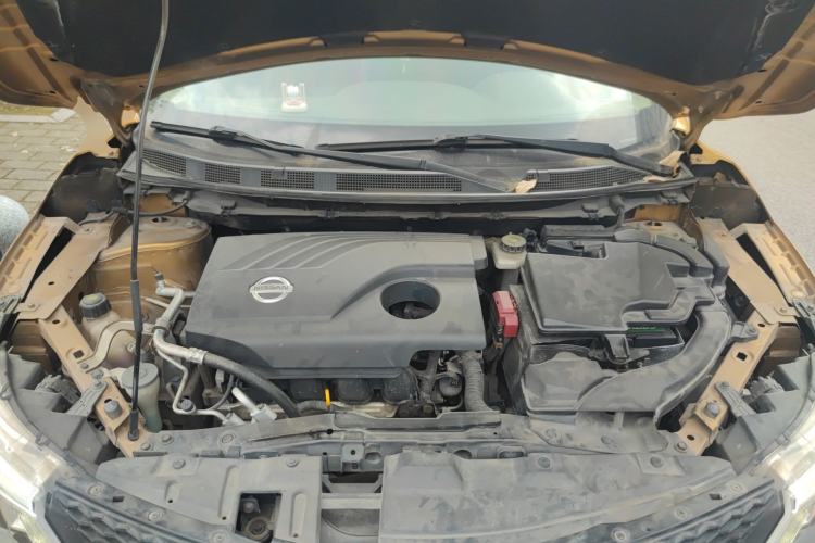 Used Nissan Qashqai 2016 2.0L CVT Leading Edition Engine Bay