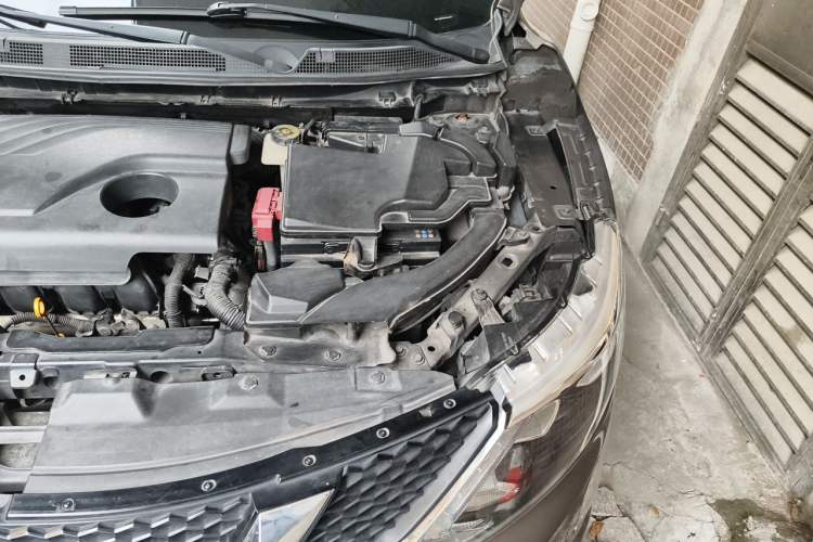Used Nissan Qashqai 2016 2.0L CVT Luxury Edition Engine Bay Left