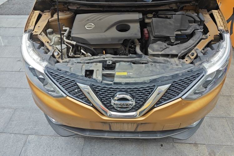 Used Nissan Qashqai 2016 2.0L CVT Elite Edition Engine Bay