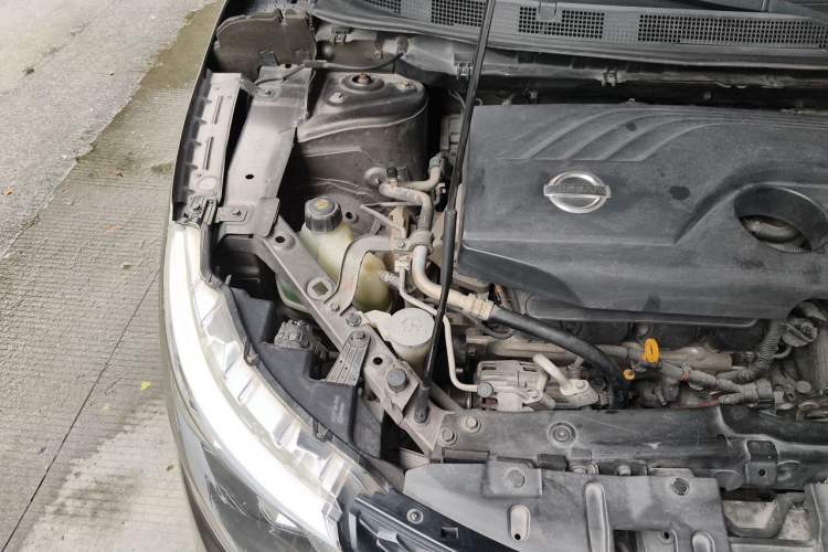 Used Nissan Qashqai 2016 2.0L CVT Luxury Edition Engine Bay Right