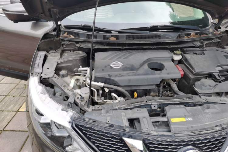 Used Nissan Qashqai 2016 2.0L CVT Luxury Edition Engine Bay Right