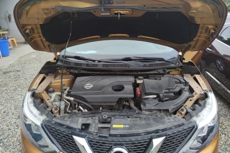Used Nissan Qashqai 2016 2.0L CVT Elite Edition Engine Bay