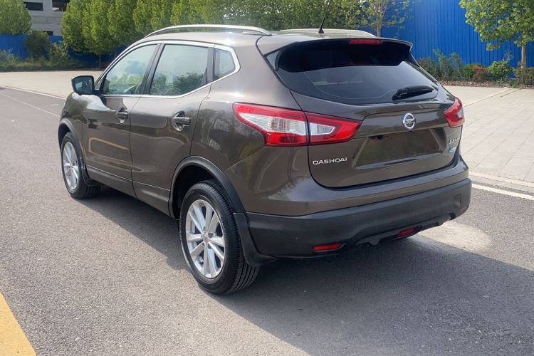 Used Nissan Qashqai 2016 2.0L CVT Elite Edition Exterior 1