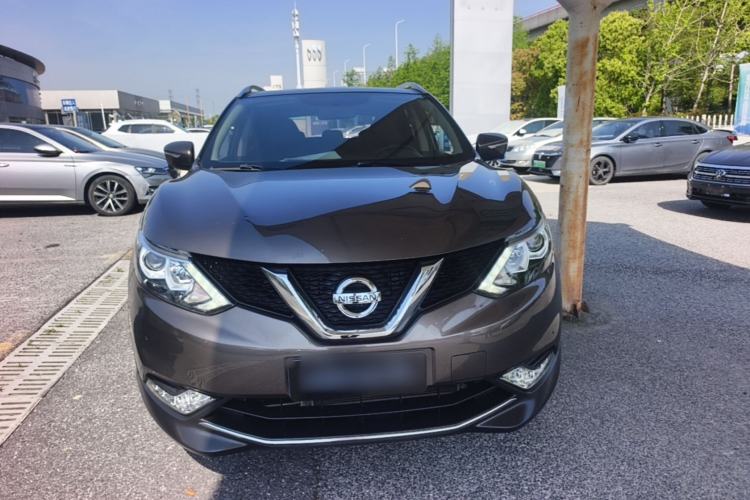 Used Nissan Qashqai 2016 2.0L CVT Luxury Edition Front