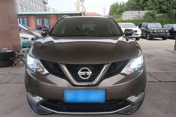 Used Nissan Qashqai 2016 2.0L CVT Luxury Edition Front