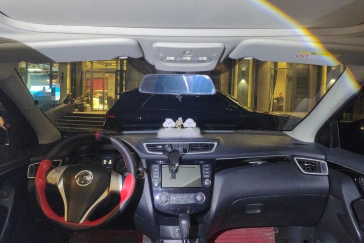 Used Nissan Qashqai 2016 2.0L CVT Luxury Edition Headliner