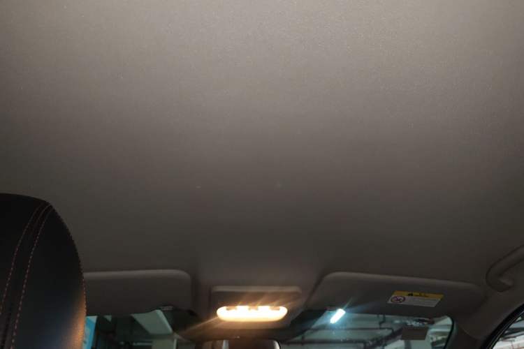 Used Nissan Qashqai 2016 2.0L CVT Elite Edition Headliner