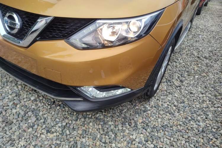 Used Nissan Qashqai 2016 2.0L CVT Elite Edition Left Front Headlight