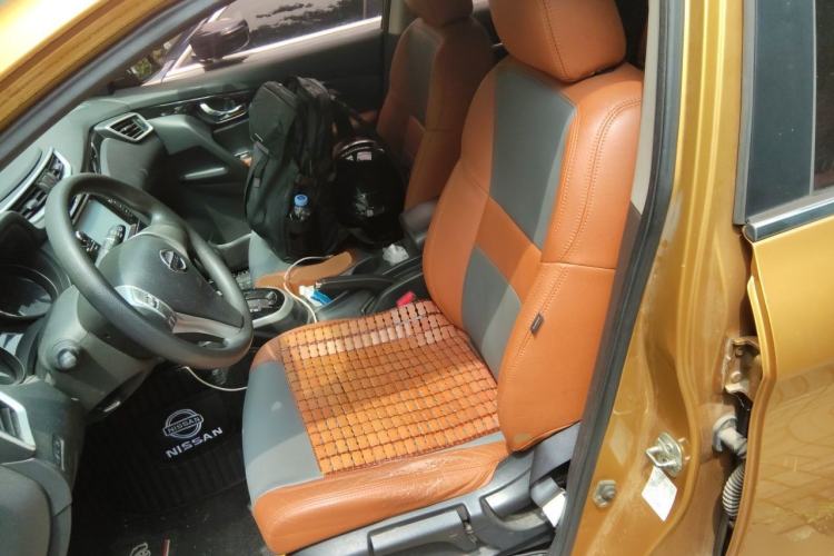 Used Nissan Qashqai 2016 2.0L CVT Elite Edition Left Front Seat