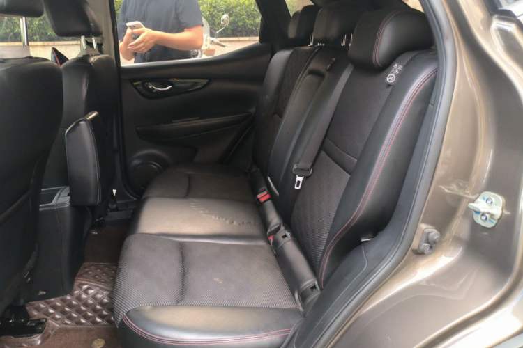 Used Nissan Qashqai 2016 2.0L CVT Luxury Edition Left Rear Seat