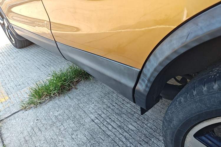Used Nissan Qashqai 2016 2.0L CVT Luxury Edition Left Side Sill