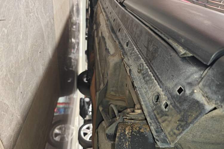 Used Nissan Qashqai 2016 2.0L CVT Elite Edition Left Side Sill