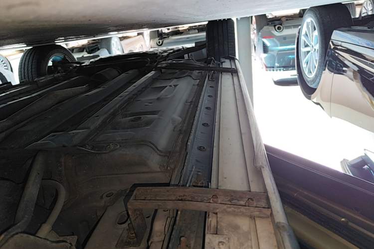 Used Nissan Qashqai 2016 2.0L CVT Luxury Edition Left Side Sill