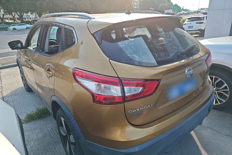 Used Nissan Qashqai 2016 2.0L CVT Luxury Edition Rear Left 45 Deg