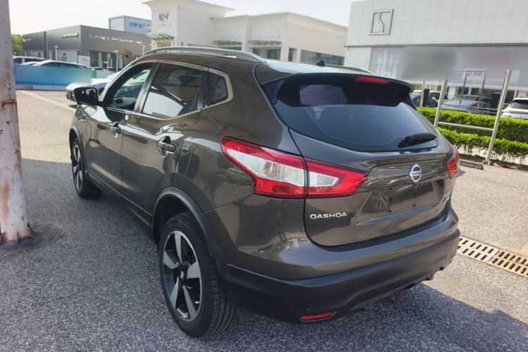 Used Nissan Qashqai 2016 2.0L CVT Luxury Edition Rear Left 45 Deg