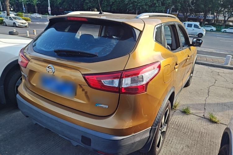 Used Nissan Qashqai 2016 2.0L CVT Luxury Edition Rear Right 45 Deg