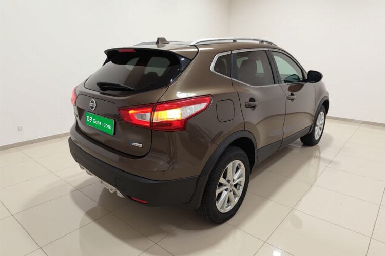 Used Nissan Qashqai 2016 2.0L CVT Elite Edition Rear Right 45 Deg